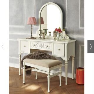 新品 未使用 パンプトンシリーズ エレガント 猫脚 ドレッサー＆チェアー