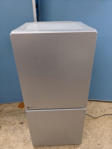 (売約済み)ユーイング ノンフロン冷凍冷蔵庫 UR-J110F シルバー 右開き 110L 2ドア 2014年製