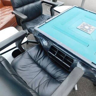 2019年購入 大洋技研 アモス ヴィエラ 全自動麻雀卓 点数表示専用イス、テーブルセット AMOS VIERAL①の画像
