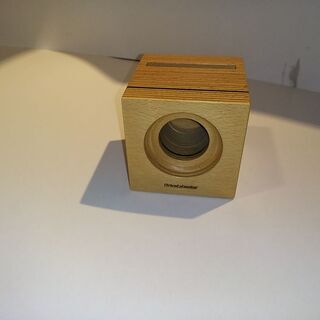 スマホ用置くだけスピーカーの画像