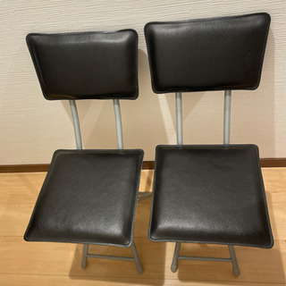 折り畳み　椅子２脚の画像
