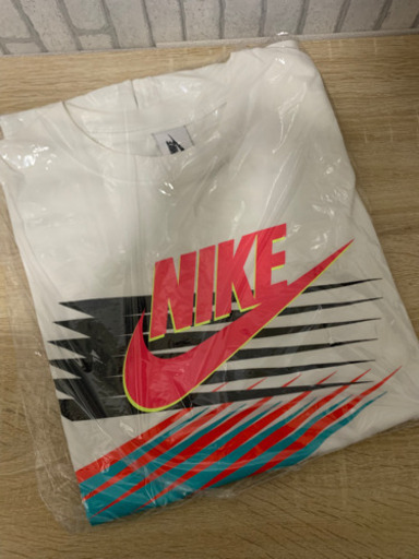 ストリート系Tシャツ