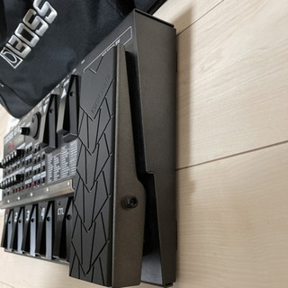 【美品、動作確認済、室内使用】BOSS GT-8 ギター　マルチエフェクターの画像