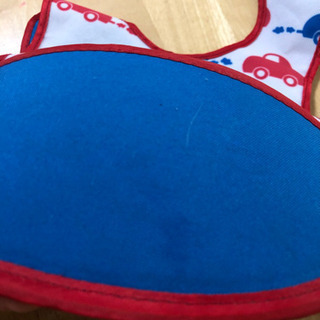 収納できるお食事エプロンの画像