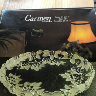 ドイツ製　ガラスのサラダボールと大皿の画像