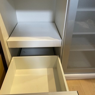 【最終値下げ！掲載は11日まで！】ニトリ　食器棚（キッチンローテ...