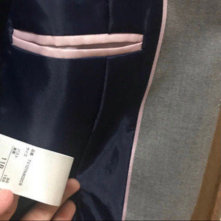 【新品・未使用・美品・タグ付き】ノーカラージャケット  グレー　オフィス　きれいの画像