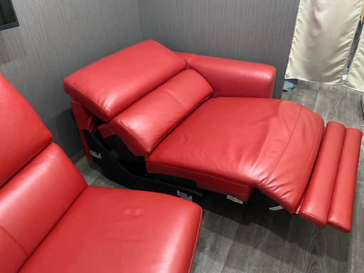 ほぼ新品同様！ 3人がけ電動リフライニングソファ
