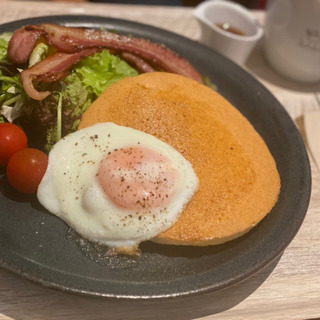 美味しいパンケーキ、一緒に食べませんか！？