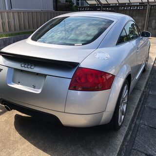 アウディ TT 1.8T Sラインの画像