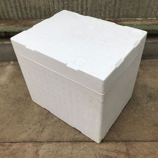 発泡スチロール箱 １個１００円（５０箱ほど在庫御座います）の画像
