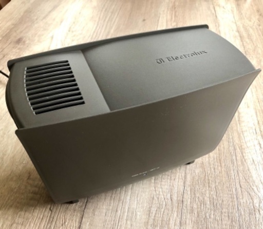 エレクトロラックス　北欧　スチーム式アロマ加湿器