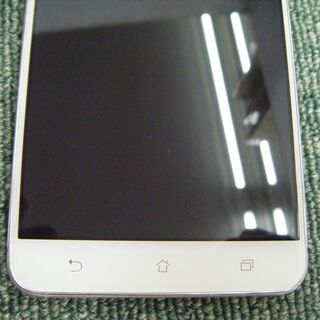 ASUS スマートフォン　Z01BDA　中古品　※左上画面ヒビありの画像