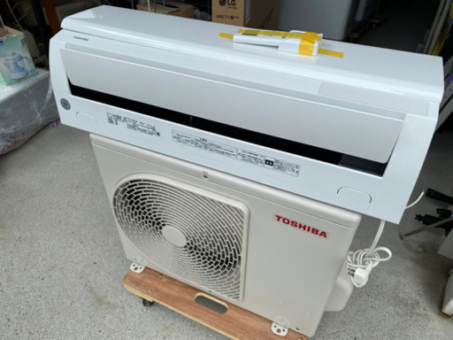 お薦め品‼️美品‼️東芝 ルームエアコン6畳用 2.2kW 2019年