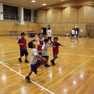 バスケットスクール学生スタッフ募集！