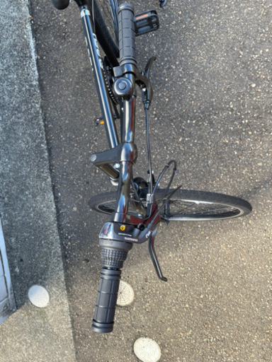 【今週の金曜売りに行くので木曜で締め切ります。値段交渉◎】26インチのクロスバイクです。