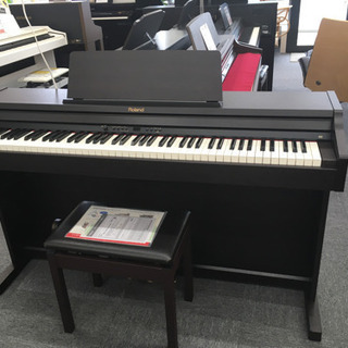 【美品】ローランド Roland 電子ピアノ　RP301-RW Roland/電子ピアノ/RP301 ☆ステレオヘッドフォン RH-25付属 -DJ