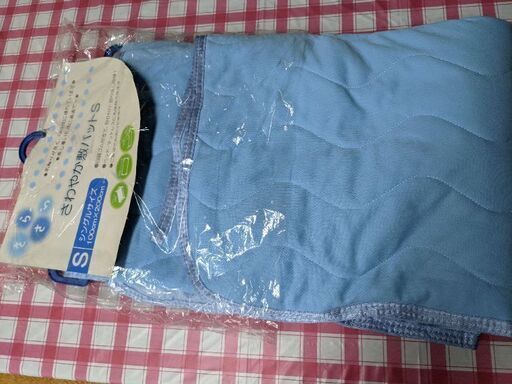 【★今月末閉店★】【体感温度3〜5℃涼しくなる！】安眠・冷却マット★未使用・美品★6枚あります【シングル：100cm×200cm】