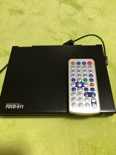 中古ポータブルDVD ﾘﾓｺﾝ付き