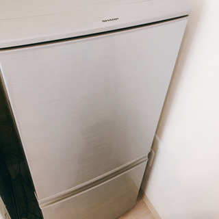 （取引中）美品！SHARP 冷蔵庫 137L
