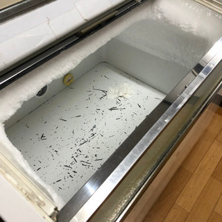 冷凍庫　サンデン冷凍庫ショーケース