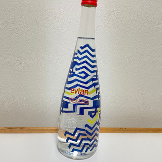 evian&kenzo ウォーターボトルの画像