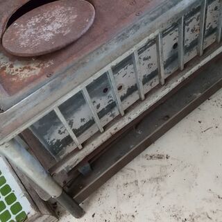 囲いありの薪ストーブ☆