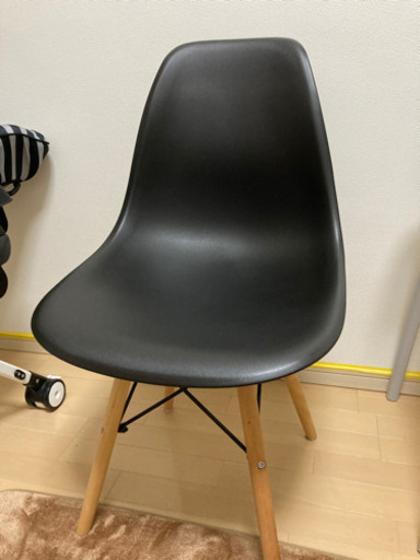 ダイニングチェア　二脚で2千円