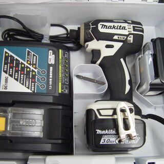 マキタ　TD138DRFXW　インパクトドライバ　フルセット