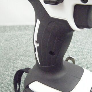 マキタ　TD138DRFXW　インパクトドライバ　フルセットの画像