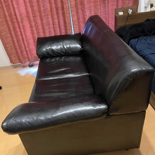 【大幅値下げ】★お洒落黒レザー★ 2人がけビンテージ風シンプルレザーソファの画像