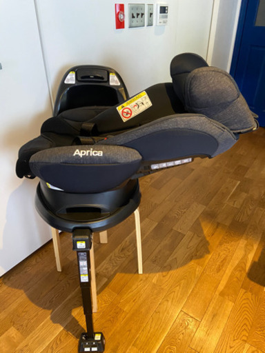 アップリカ　フラディアグロウ　ISOFIX