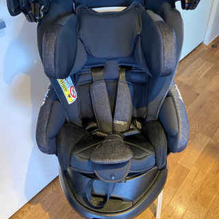 アップリカ　フラディアグロウ　ISOFIX