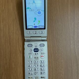 NTT docomo F-01G　らくらくホン　 ジャンク扱い