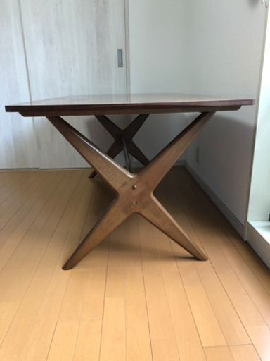ダイニングテーブル（傷あり）