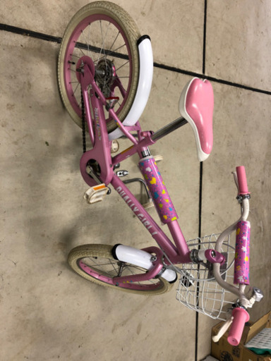 PUALLY GIRL 18インチ　自転車　補助輪付き