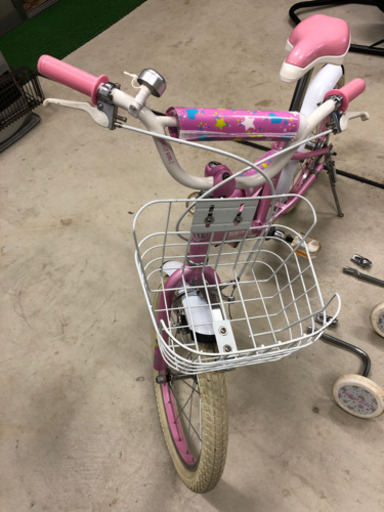 PUALLY GIRL 18インチ　自転車　補助輪付き