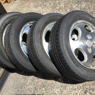 155/65R13ﾀｲﾔとｱﾙﾐﾎｲｰﾙｾｯﾄです。
