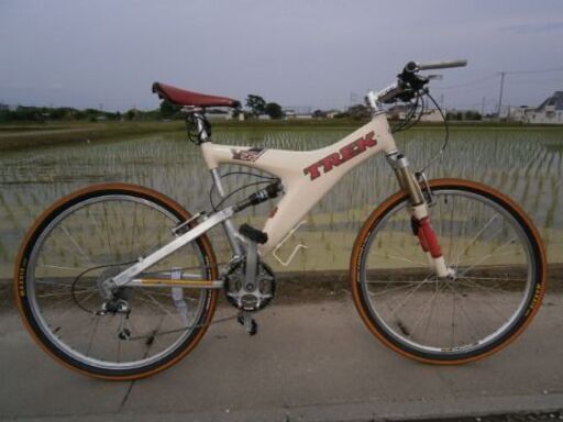 TREK トレック Y22 　OCLVカーボンフレーム、フルサスペンションのマウンテンバイク　　サグ調整用ショックポンプ付き