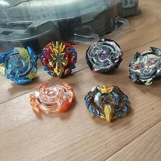 ベイブレード 4齣+スタジアムセットの画像