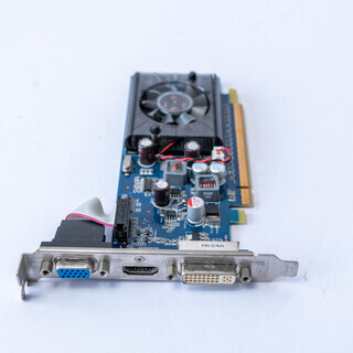 グラフィックボード　pegatron vui-g310de