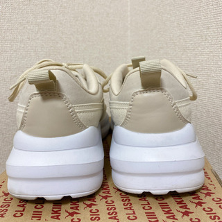 【洗濯済】しまむら　mumu 厚底スニーカー　厚底シューズ　軽量スニーカー　軽量シューズの画像