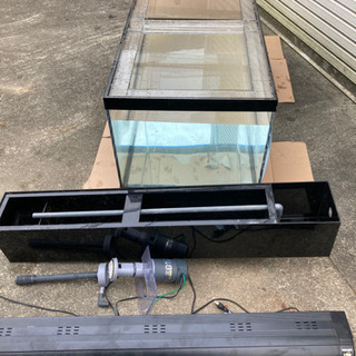 120㎝　アクリル水槽の画像