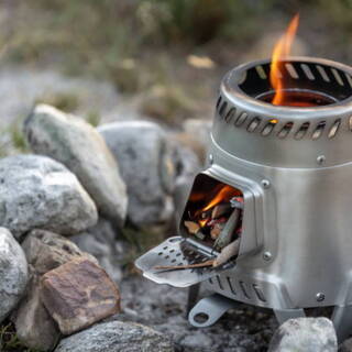 ★中古美品★QUECHUA (ケシュア) キャンプ ウッドストーブ MH500 - 二次燃焼の画像