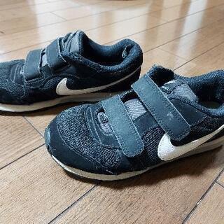 子供用の靴NIKE19cmの画像