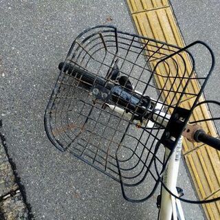 【コロナ対策商品!旧鹿児島市内送料無料!!!着払い対応可能!】【リサイクルショップスターズ鹿大店】6段変速　自転車　かご付きの画像