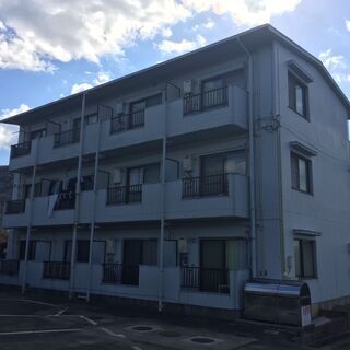 住環境抜群！　近畿大学・広島空港至近！　各家電付き　広い間…