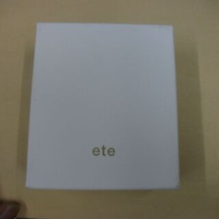 ete . 空箱　CHANEL .空箱　HERMES　紙袋2枚