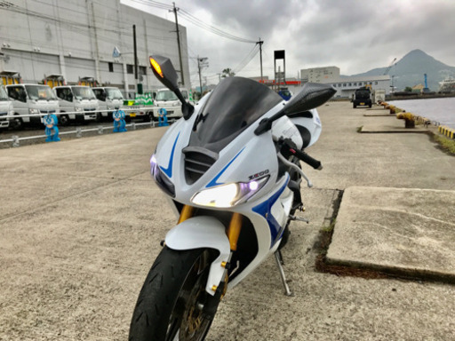 【さらに値下！】デイトナ675 美品　車体オーバーホール済み　送料込み　ローダウン仕様　初心者や女性にも