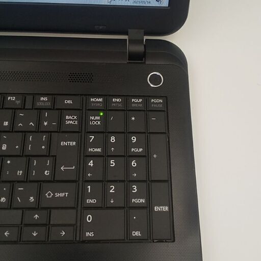 東芝 第4世代CPU搭載  高速SSD　CD/DVD読み書き　15.6インチスリム　Webカメラ　Wifi対応 テンキー 最新Windows10搭載